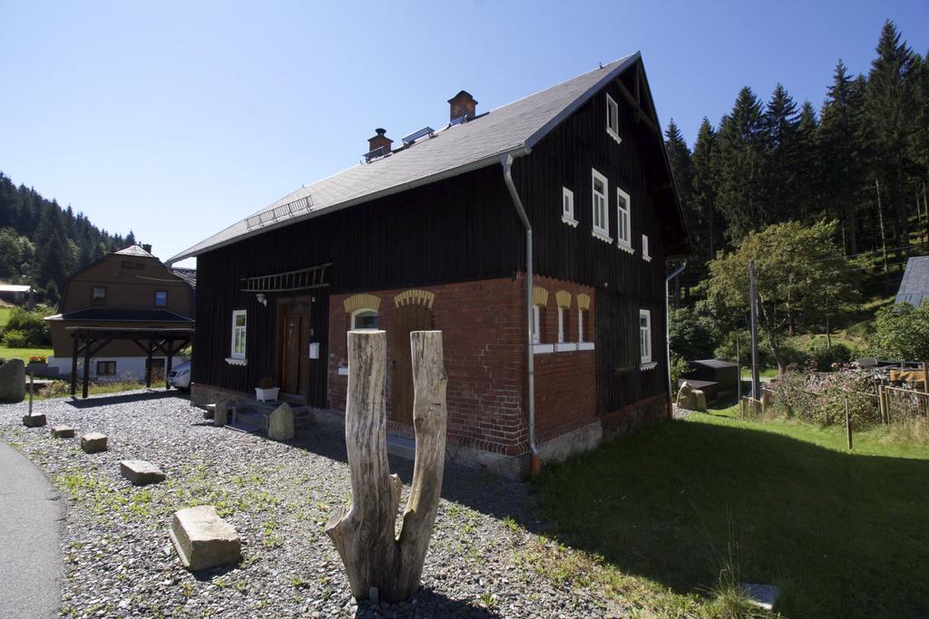 Ferienhaus Anno Dazumal, Wie Zu Oma'S Zeiten Apartment Klingenthal Exterior photo